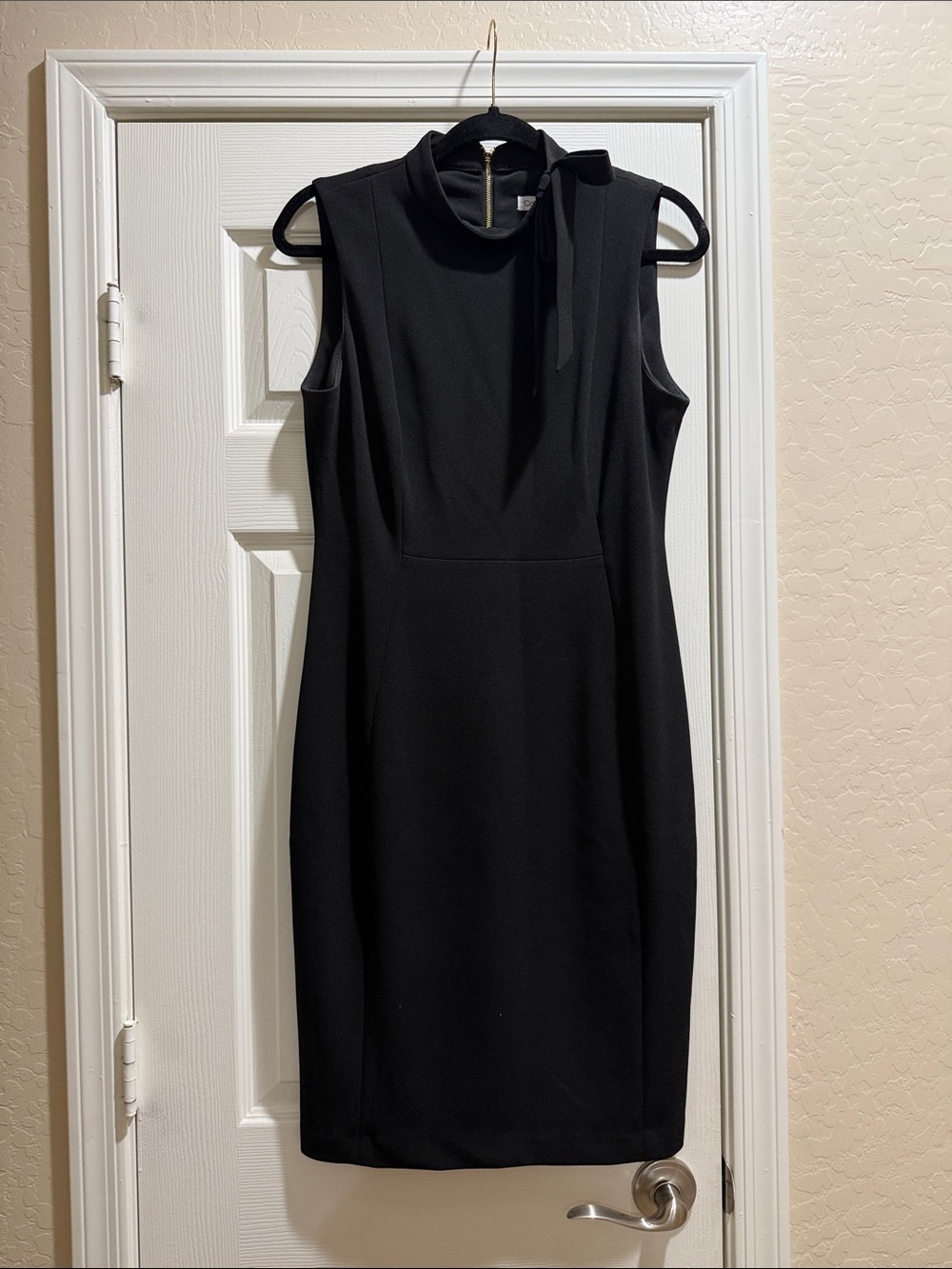 Calvin Klein Black Sleeveless Tie-Neck Sheath Dress